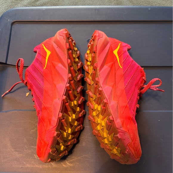 Hoka one one Torrent trail runners. Women’s 8 - Picture 3 of 5